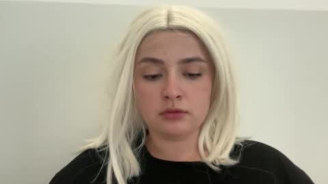 emily_morning_dew online show from 5, 4, 2026