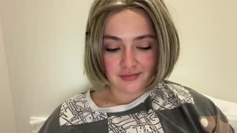 Snapshot of emily_morning_dew chatting on 4, 5, 2026 emily_morning_dew online show from 4, 5, 2026