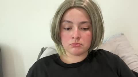 Snapshot of emily_morning_dew chatting on 6, 6, 2026 emily_morning_dew online show from 6, 6, 2026