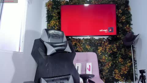 emily_palmeer online show from 19, 4, 2026