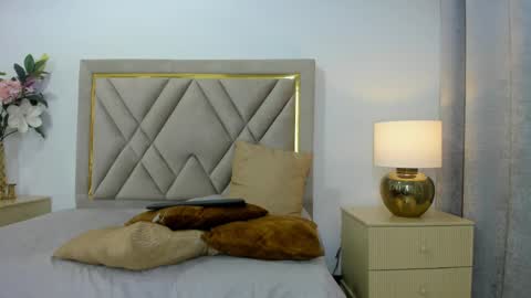 Snapshot of emily_queen7 chatting on 18, 11, 2025 Emily online show from 18, 11, 2025