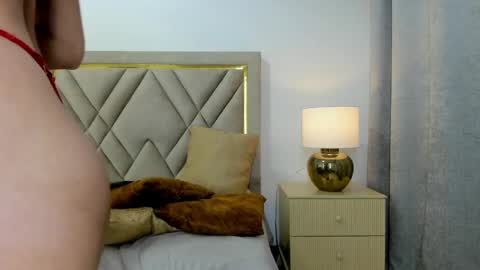 Snapshot of emily_queen7 chatting on 19, 11, 2025 Emily online show from 19, 11, 2025