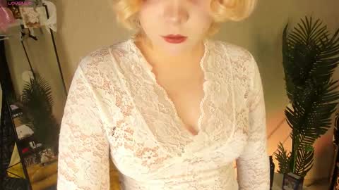 emily_relishh online show from 27, 2, 2026