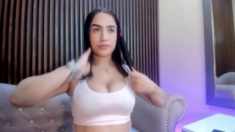 Snapshot of emily_roberts1 chatting on 11, 2, 2025 Emily online show from 11, 2, 2025
