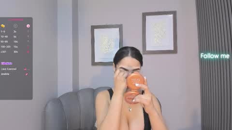 Snapshot of emily_roberts1 chatting on 28, 9, 2025 Emily online show from 28, 9, 2025