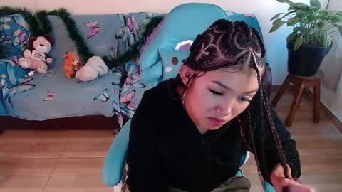Snapshot of emily_rosse04 chatting on 7, 12, 2024 online show from 7, 12, 2024