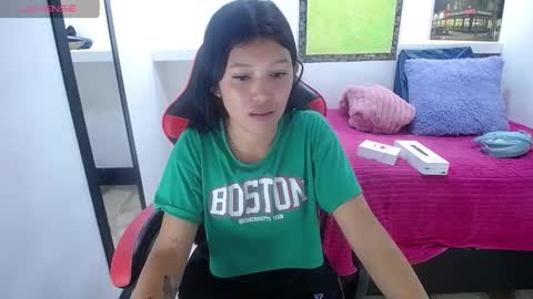 Snapshot of emily_rosse04 chatting on 29, 1, 2025 online show from 29, 1, 2025
