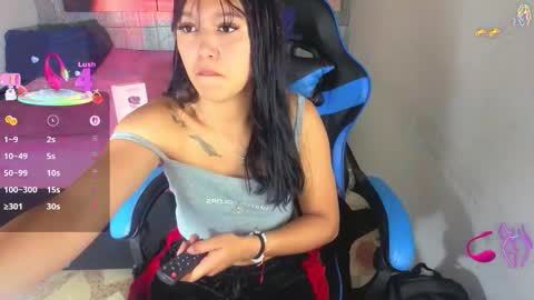 Snapshot of emily_rosse04 chatting on 16, 9, 2025 online show from 16, 9, 2025