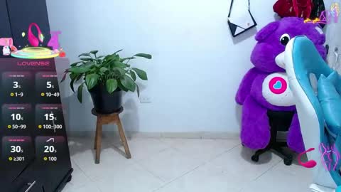       online show from 18, 4, 2026