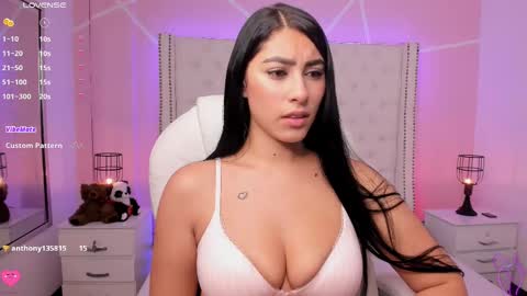 Snapshot of emily_roux chatting on 9, 3, 2025  EMILY  online show from 9, 3, 2025