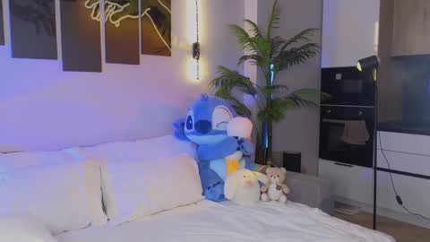 emily shepard online show from 21, 4, 2026