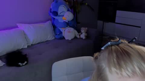 emily shepard online show from 8, 7, 2026