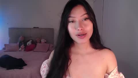 Snapshot of emily_swan_04 chatting on 8, 1, 2025 Emily  Swan online show from 8, 1, 2025