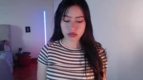 Snapshot of emily_swan_04 chatting on 13, 1, 2025 Emily  Swan online show from 13, 1, 2025