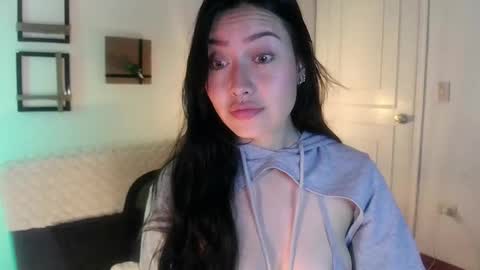 Snapshot of emily_swan_04 chatting on 20, 2, 2025 Emily  Swan online show from 20, 2, 2025