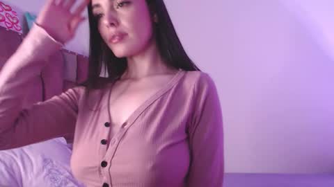 emily_w2 online show from 3, 11, 2025
