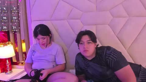 Snapshot of emilyandrew_ chatting on 15, 12, 2025 Amily Andrew online show from 15, 12, 2025