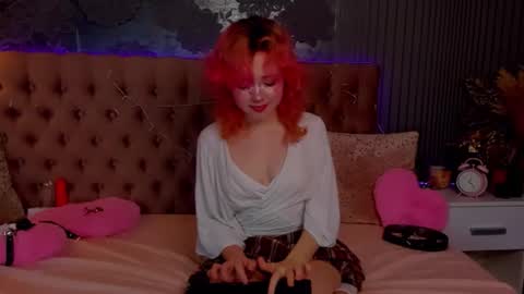 Baby Emelli online show from 3, 12, 2025