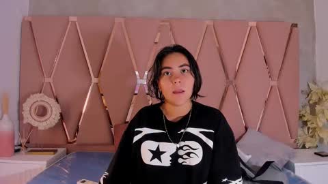 Snapshot of emilyblack_1 chatting on 22, 12, 2025 Emily online show from 22, 12, 2025