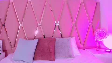 Snapshot of emilyblack_1 chatting on 9, 4, 2026 Emily online show from 9, 4, 2026