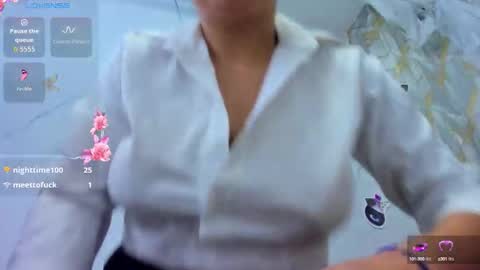Snapshot of emilybrown21x chatting on 10, 10, 2025 emilybrown21x online show from 10, 10, 2025