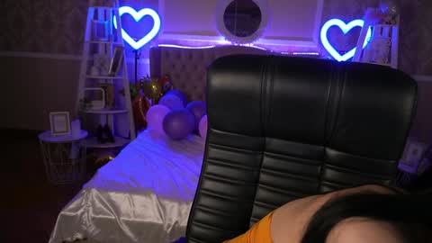 Emy online show from 28, 1, 2025