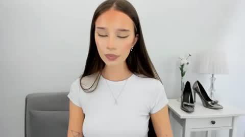 Snapshot of emilycharming chatting on 26, 11, 2025 EmilyCharming online show from 26, 11, 2025