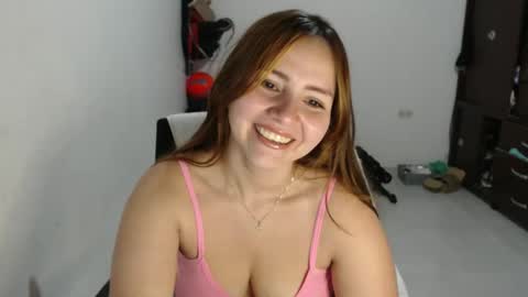 Snapshot of emilycute_18 chatting on 27, 2, 2025 emily online show from 27, 2, 2025