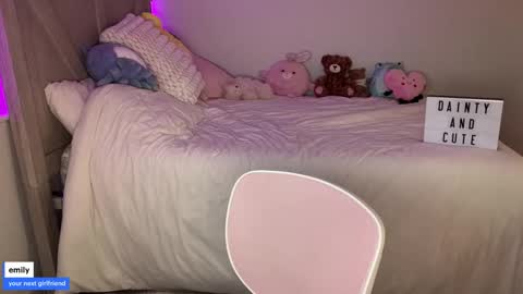 emilyfawn online show from 17, 9, 2025