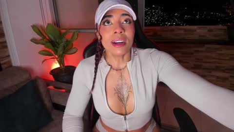 emily online show from 23, 12, 2024