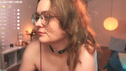 Snapshot of emilyforelsket chatting on 22, 12, 2024 Emily online show from 22, 12, 2024