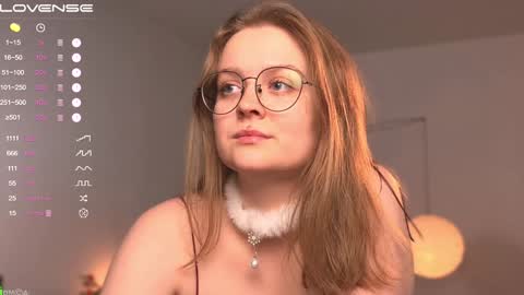 Snapshot of emilyforelsket chatting on 29, 12, 2024 Emily online show from 29, 12, 2024