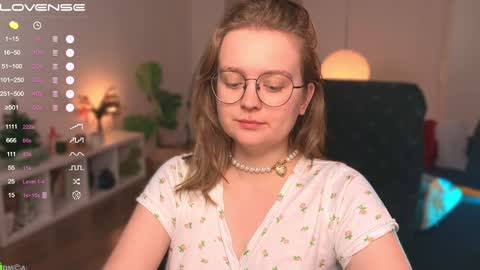 Snapshot of emilyforelsket chatting on 12, 1, 2025 Emily online show from 12, 1, 2025