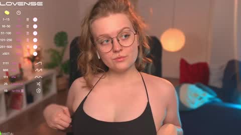 Snapshot of emilyforelsket chatting on 6, 2, 2025 Emily online show from 6, 2, 2025