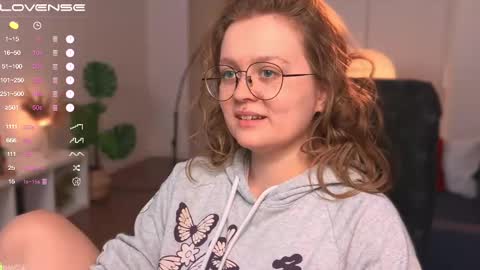 Snapshot of emilyforelsket chatting on 23, 2, 2025 Emily online show from 23, 2, 2025