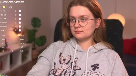 Snapshot of emilyforelsket chatting on 26, 2, 2025 Emily online show from 26, 2, 2025