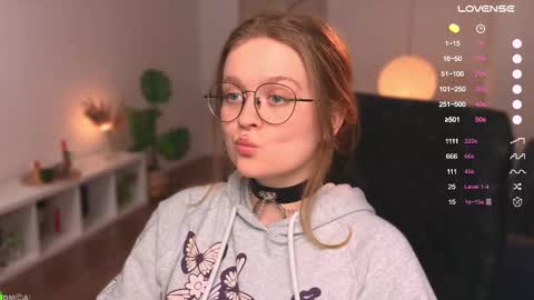 Snapshot of emilyforelsket chatting on 1, 3, 2025 Emily online show from 1, 3, 2025