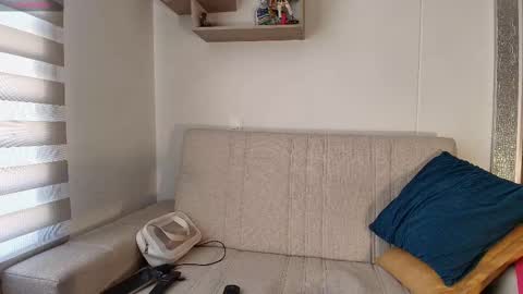 Snapshot of emilyguss chatting on 1, 10, 2025 Emily online show from 1, 10, 2025