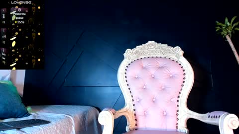 Emily online show from 19, 12, 2024