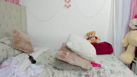 Emily online show from 17, 2, 2025