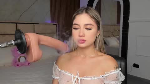 Emily Hendrix online show from 3, 3, 2025