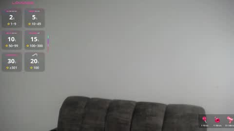 Snapshot of emilyhines__ chatting on 4, 11, 2025 Emilyhines online show from 4, 11, 2025