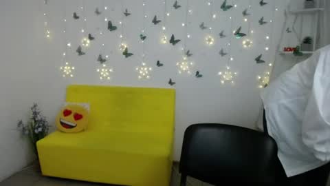 Emily online show from 28, 3, 2026