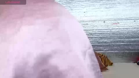 emily nessa online show from 13, 3, 2026