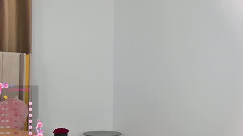 Snapshot of emilynovaa1 chatting on 28, 5, 2026 emilynovaa1 online show from 28, 5, 2026