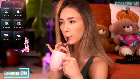 Emily online show from 7, 11, 2025