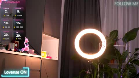 Emily online show from 27, 11, 2025