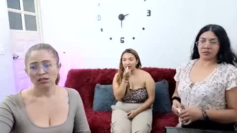 emily  friends online show from 9, 6, 2026