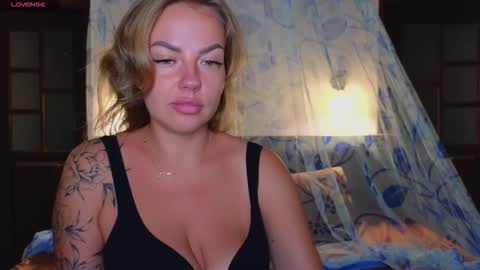 Emily Robbie online show from 5, 2, 2026