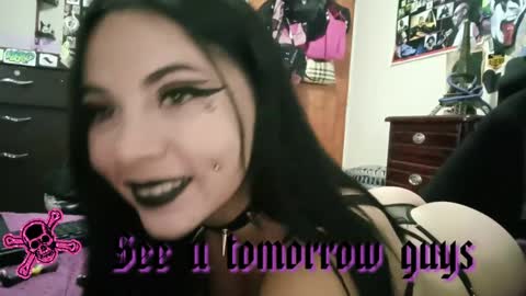  Emily Support me to have 100 likes plx online show from 30, 12, 2024